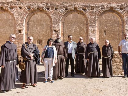 La primera presentación del libro tuvo lugar en La Almunia de Doña Godina, el pueblo donde nació Juan Altamiras y donde probablemente empezó a cocinar en un convento franciscano.