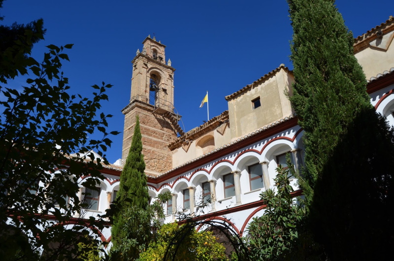 La Antigua Hospedería Franciscana, un convento franciscano reformado como hotel en Pirego de Córdoba, es la sede del Congreso de Estudios Franciscanos.